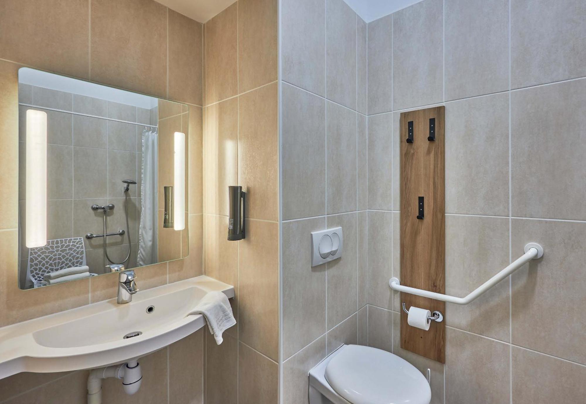 B&B Hotel וויסטרהאם מראה חיצוני תמונה